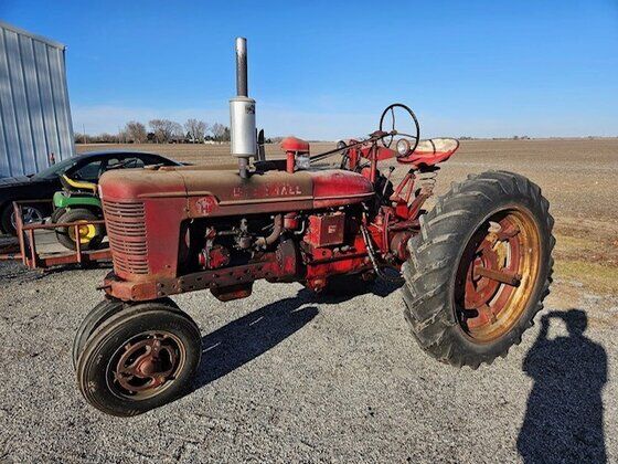 by Harty Auction Company of Pontiac, IL